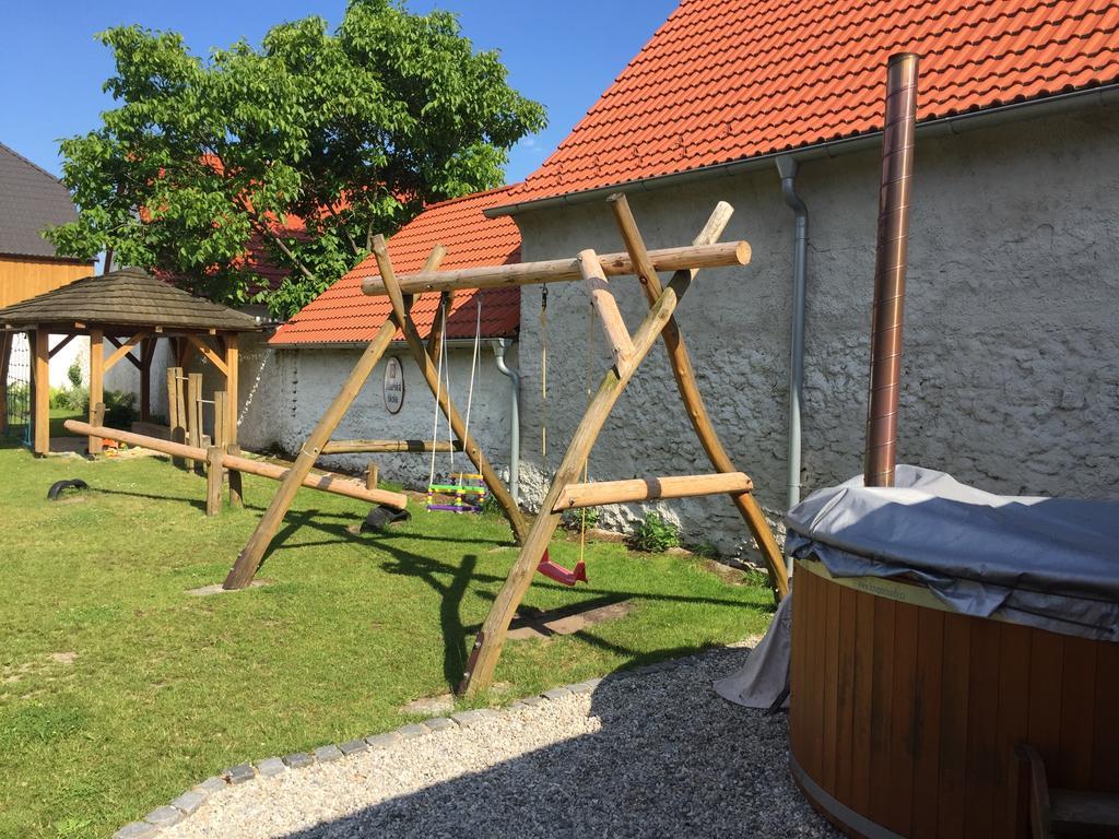 Statek 3 - Wellness & Spa Hotel Hluboka nad Vltavou Luaran gambar