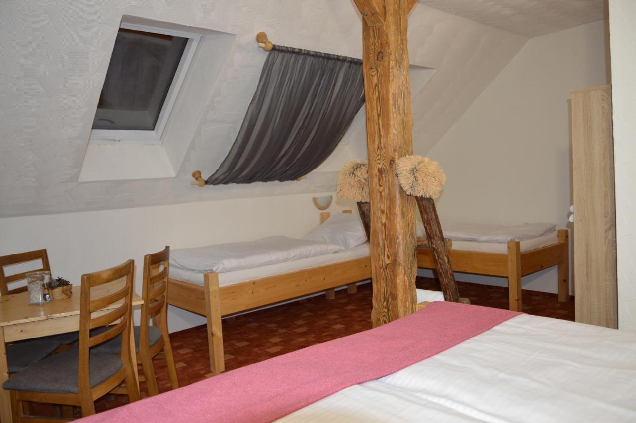 Statek 3 - Wellness & Spa Hotel Hluboka nad Vltavou Luaran gambar