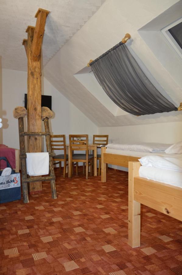 Statek 3 - Wellness & Spa Hotel Hluboka nad Vltavou Luaran gambar